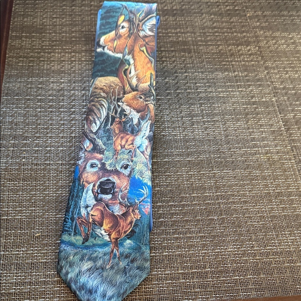 Vintage Ralph Marlin Deer Wildlife Print Men's Tie
